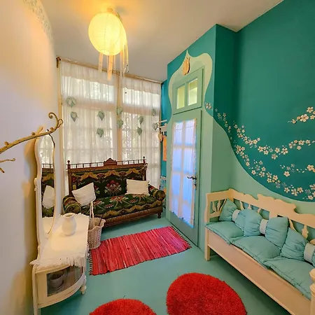 Feher Tulipan Apartman *