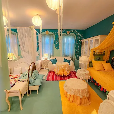 Hotel Fehér Tulipán Apartman Debrecen